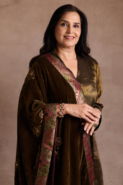 Antique Gold Velvet Stole